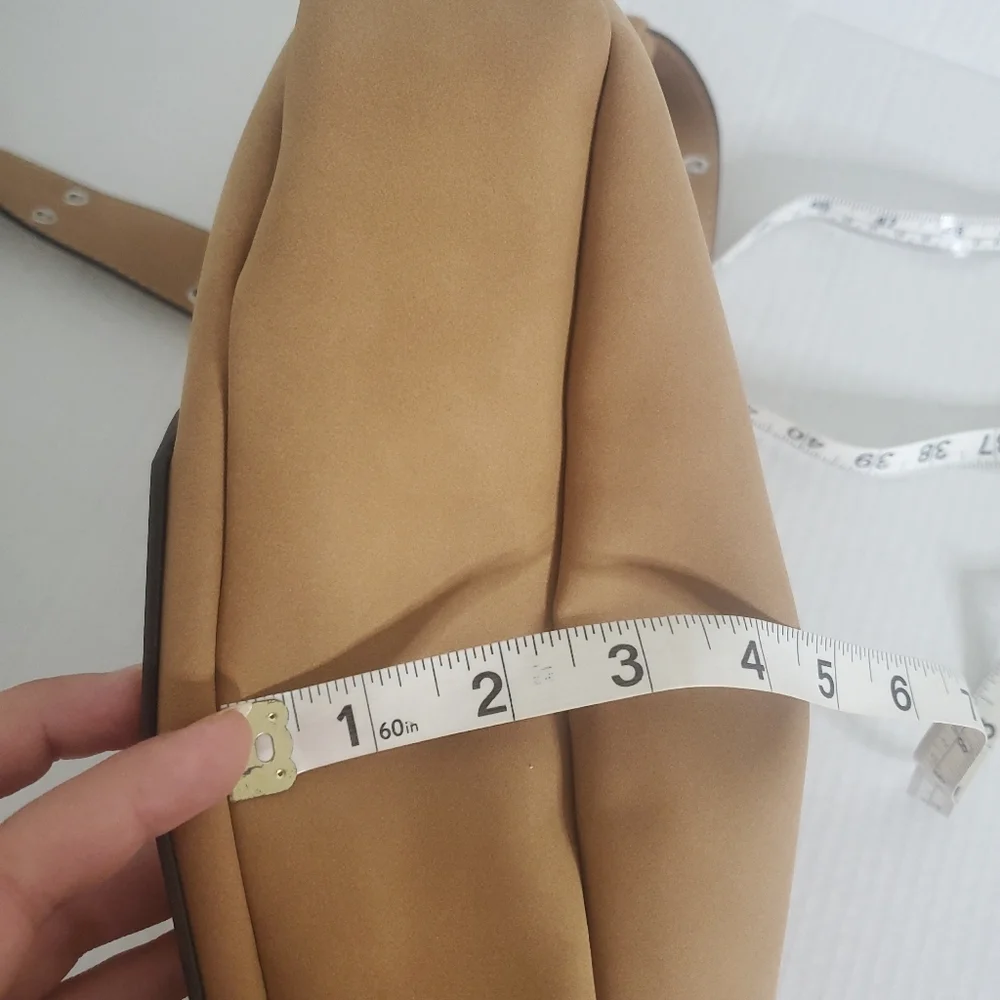 True Religion Suede PU Hobo Crossbody Bag Tan Adjustable Strap Zip Top Y2k Urban - Picture 9 of 15